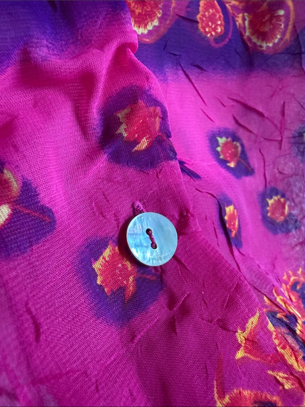 Vintage Bold Sheer Fuchsia & Purple Short-Sleeve Button Front Blouse - Picture 4 of 4